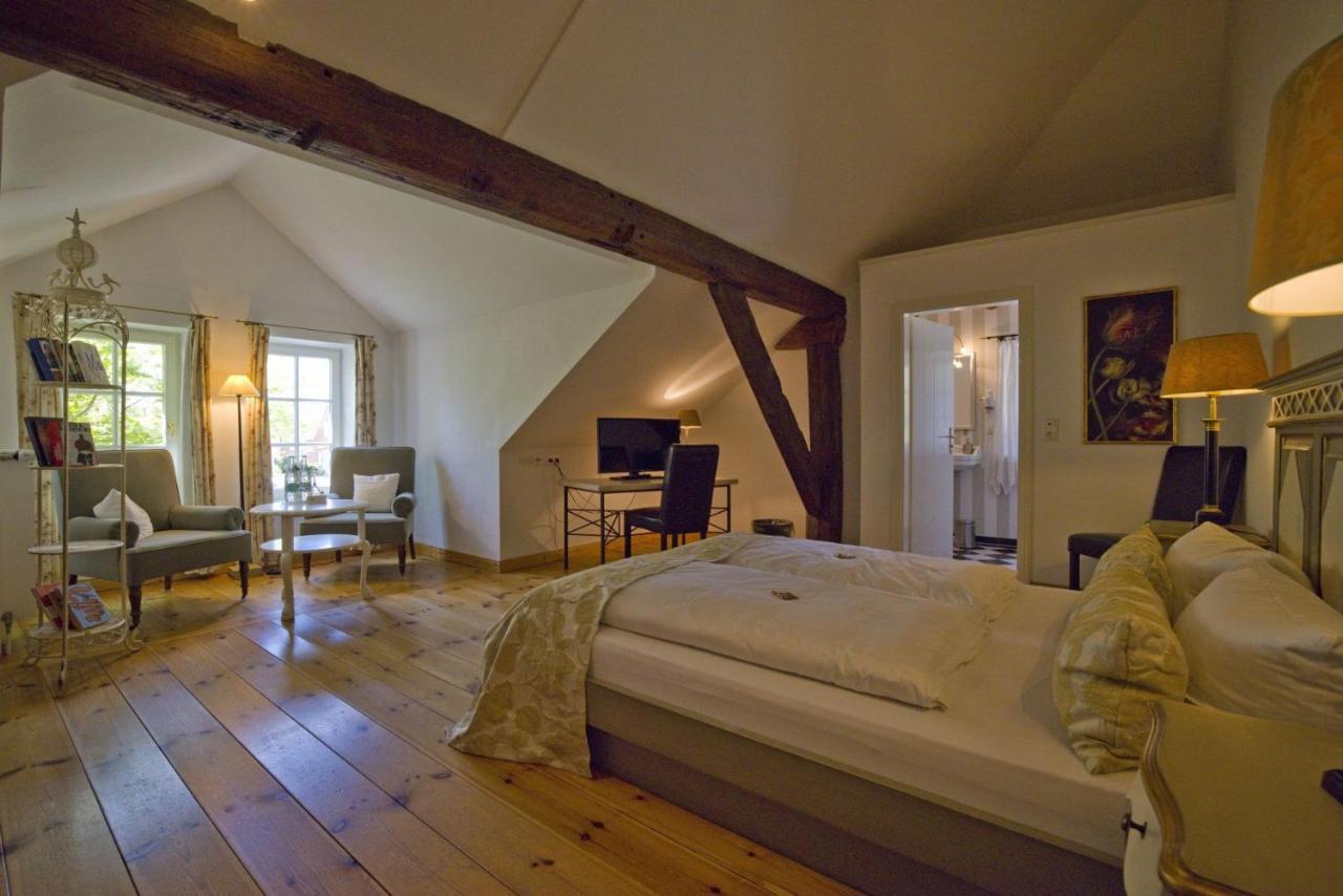 Hotel Hochzeitshaus Aurich Eksteriør billede