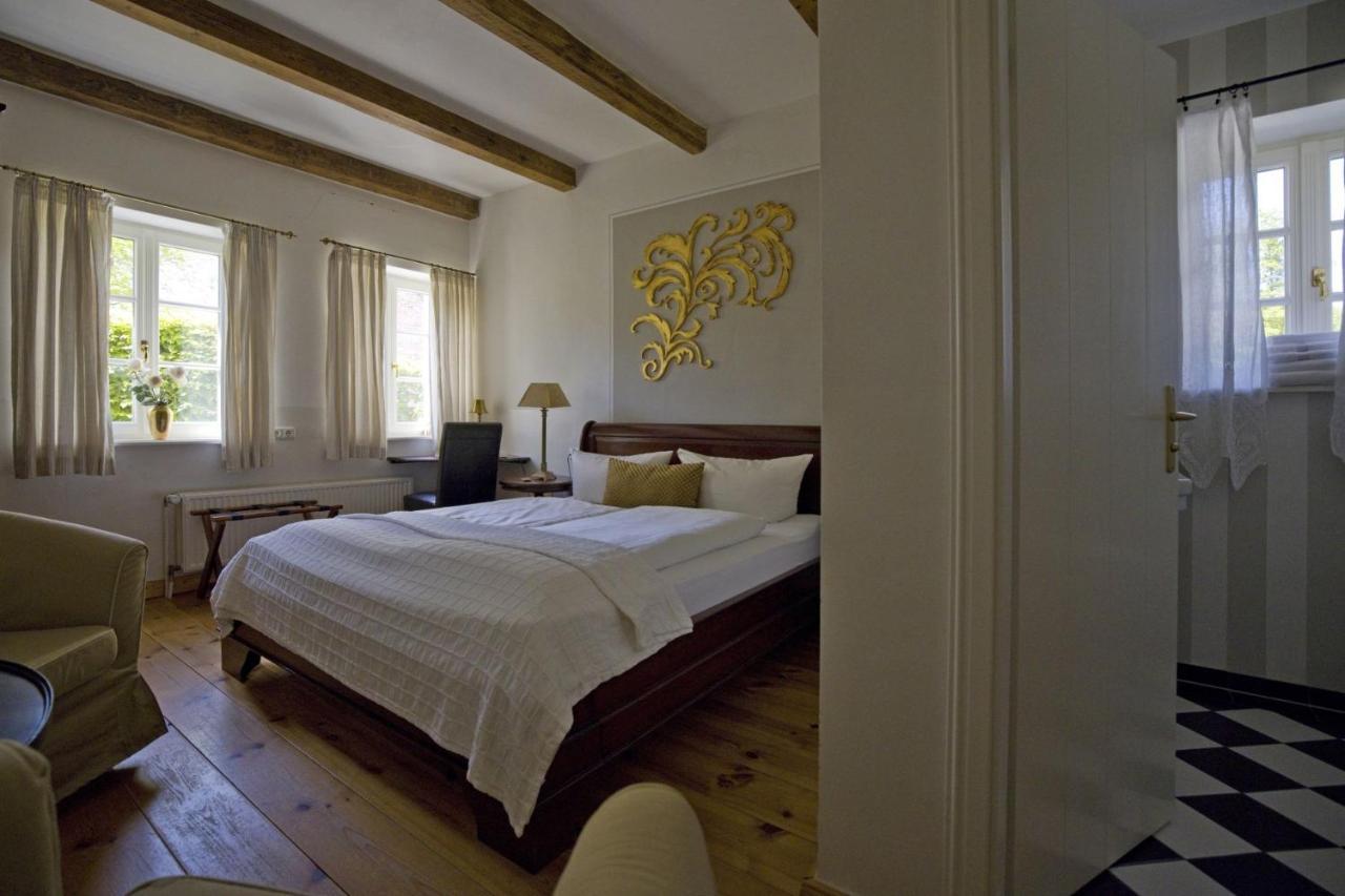 Hotel Hochzeitshaus Aurich Eksteriør billede