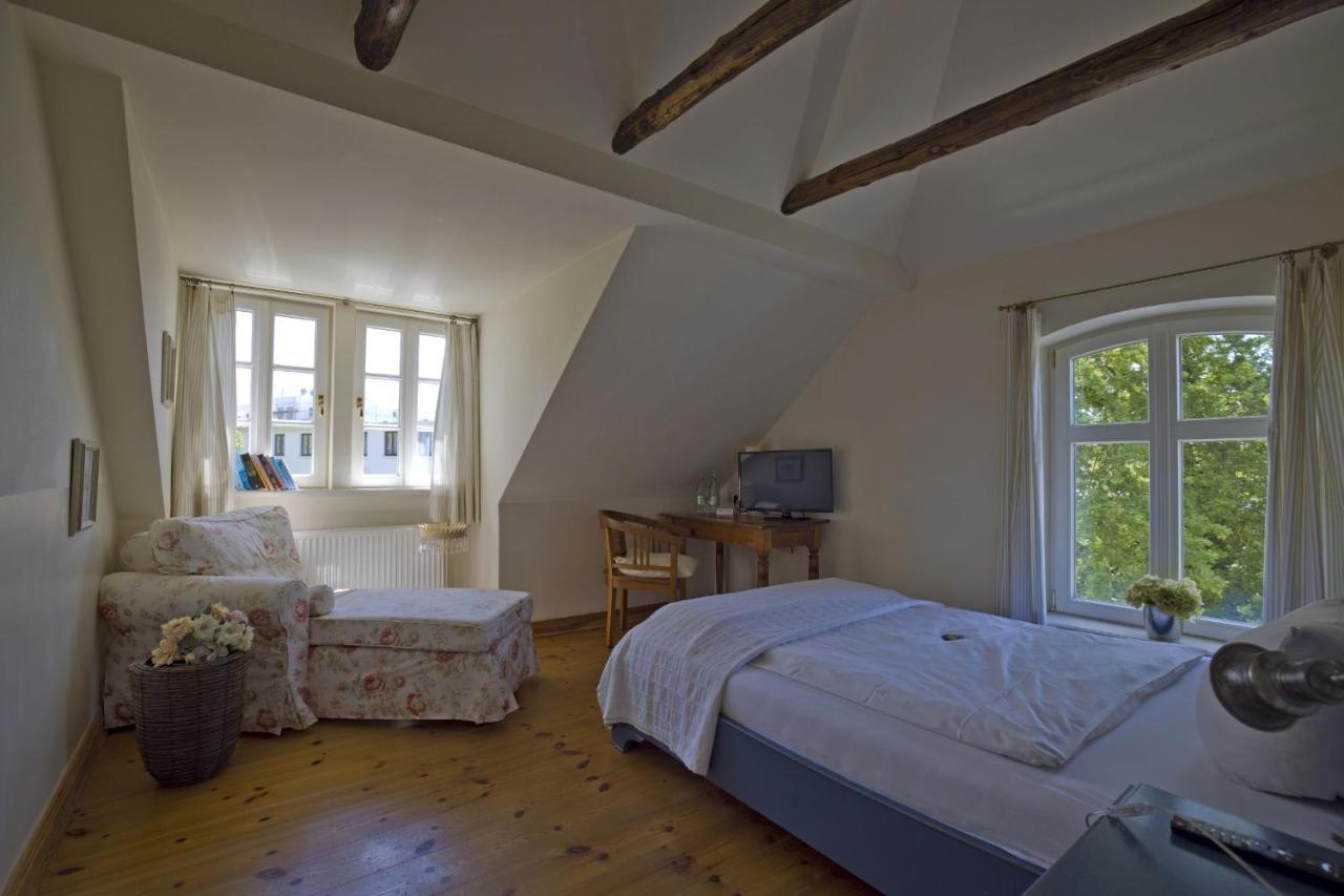Hotel Hochzeitshaus Aurich Eksteriør billede