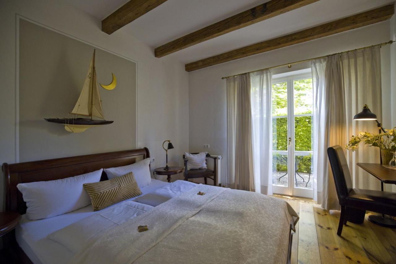 Hotel Hochzeitshaus Aurich Eksteriør billede