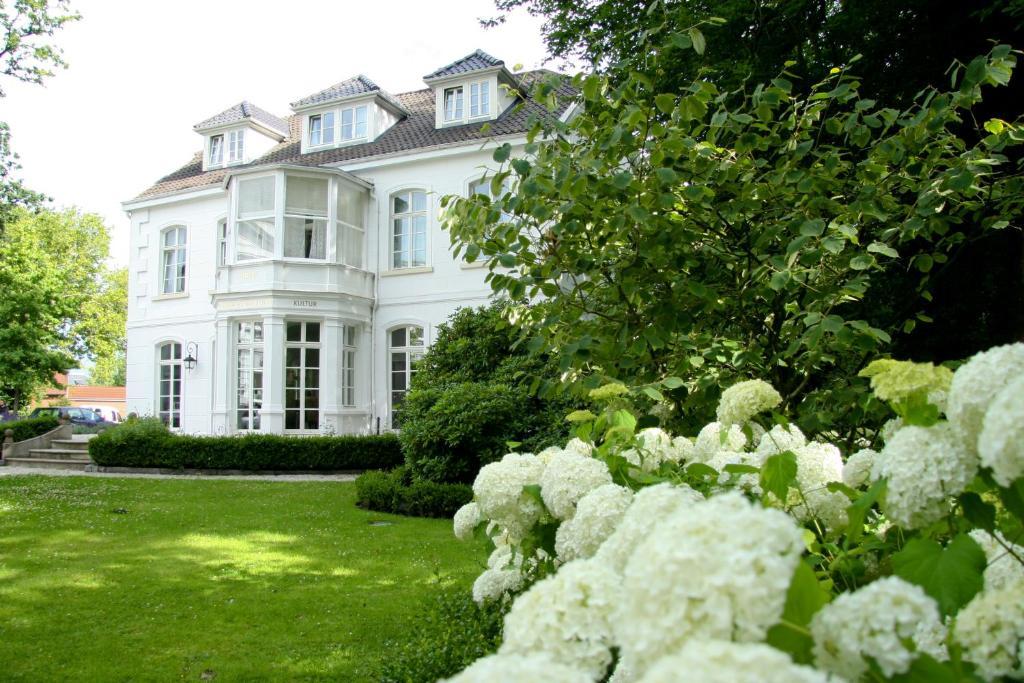 Hotel Hochzeitshaus Aurich Eksteriør billede