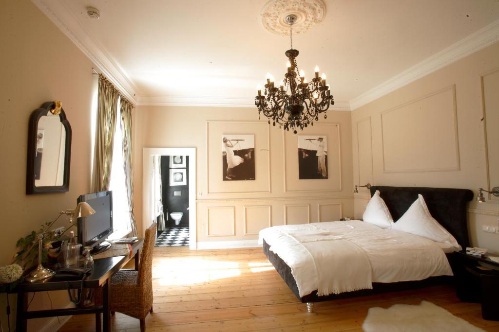 Hotel Hochzeitshaus Aurich Eksteriør billede