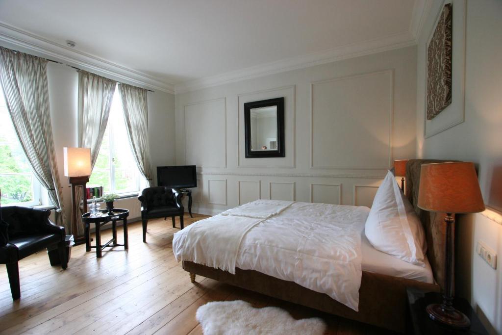 Hotel Hochzeitshaus Aurich Eksteriør billede